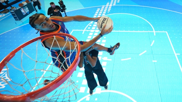 Jacob Toppin #00 of the New York Knicks dunks the ball during the AT&T Slam Dunk Contest as part of State Farm All-Star Saturday Night on Saturday, February 17, 2024 at Lucas Oil Stadium in Indianapolis, Indiana. 